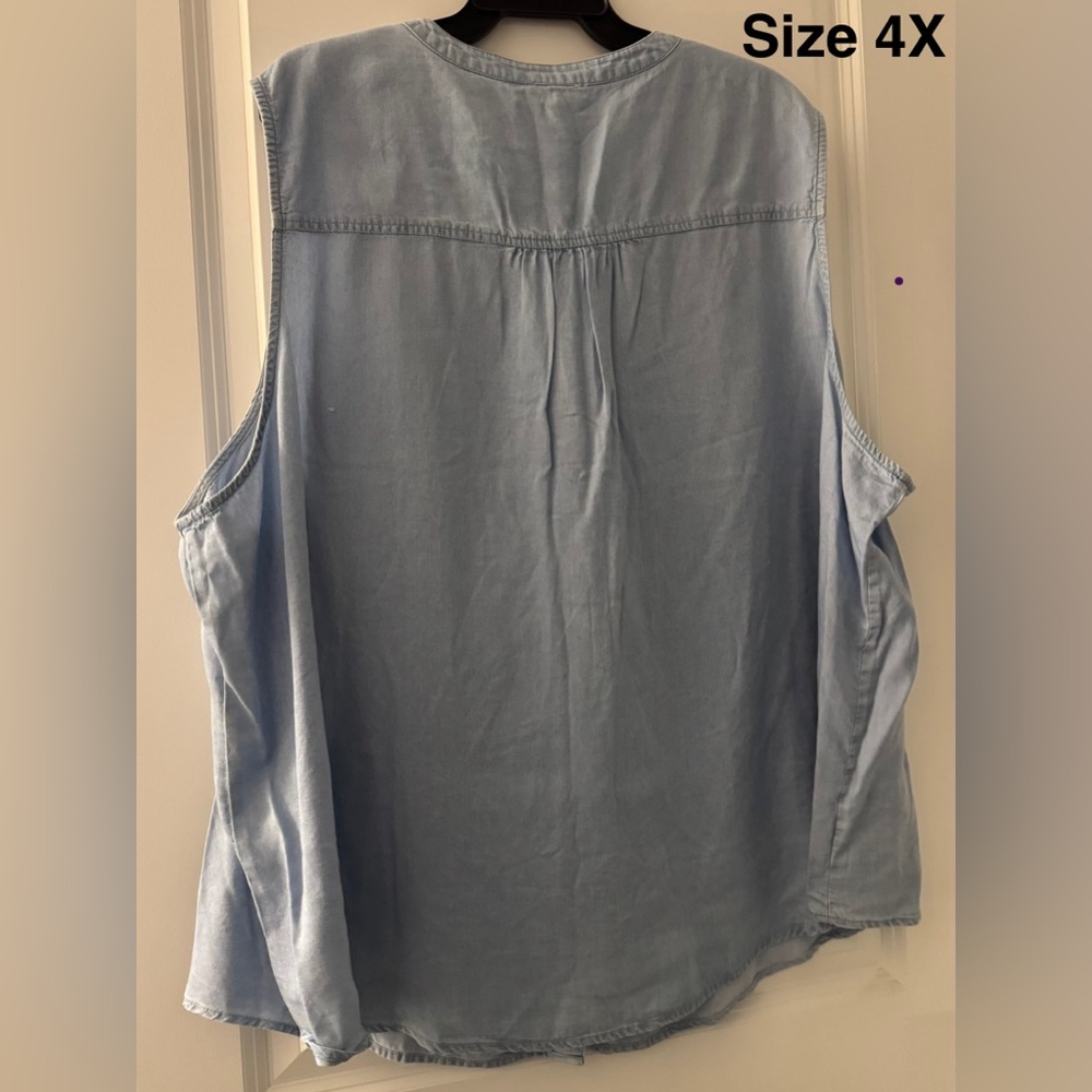 #2460 - Kim Rogers Light Wash Blue Denim Jean Sleeveless Button Down Blouse Top - Picture 5 of 12